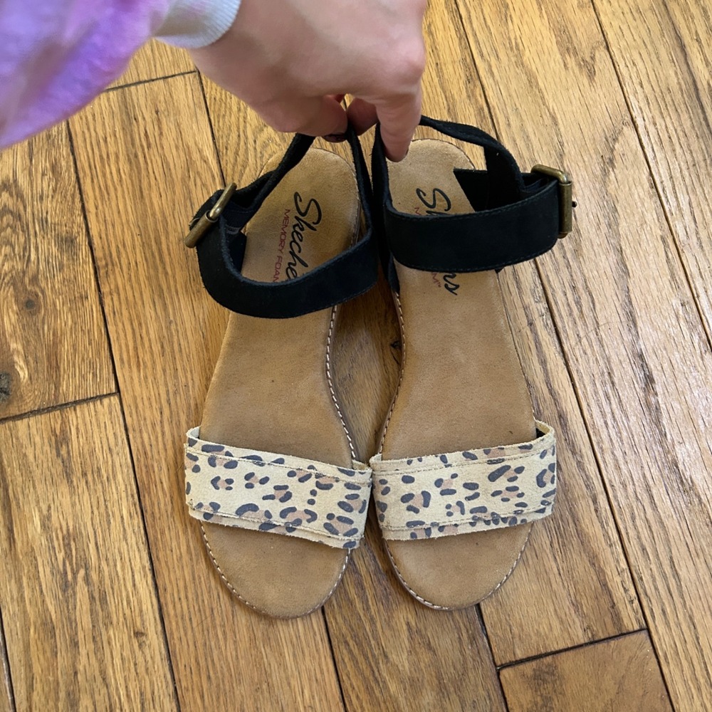 Skechers Desert Kiss Leopard Print Memory Foam Sandals Black Tan Womens 7